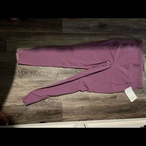 28 inch size 12 lulu lemons